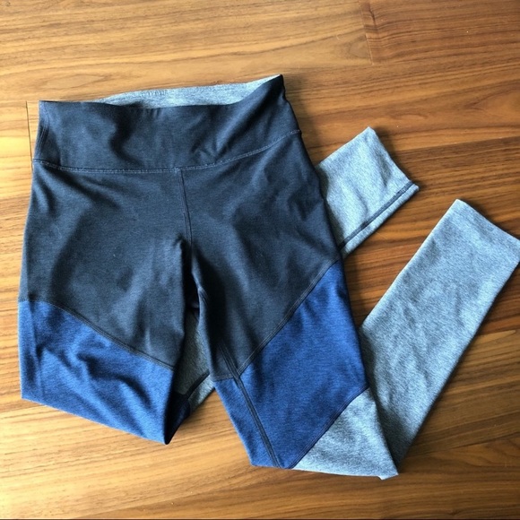 Outdoor Voices Tri-Color Leggings - Picture 3 of 5